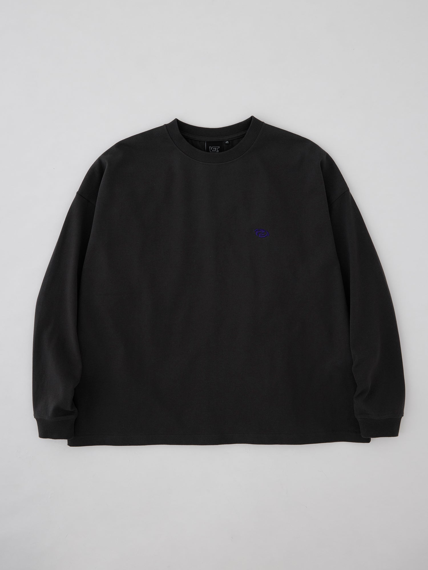 V WALK L/S TEE